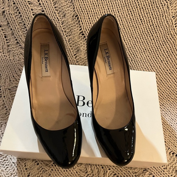 Heels - Picture 2 of 6